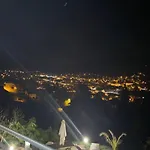 La Reine Pour Deux Personnes Avec Magnifique Vue Et Jacuzzi Apartment