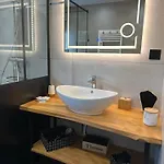La Reine Pour Deux Personnes Avec Magnifique Vue Et Jacuzzi Apartment Gerardmer
