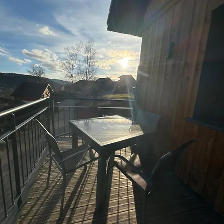 Apartment La Reine Pour Deux Personnes Avec Magnifique Vue Et Jacuzzi *
