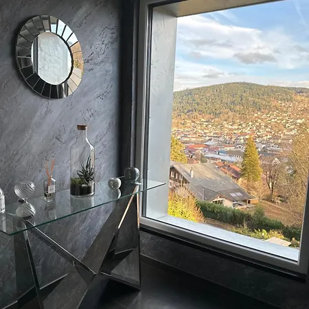 La Reine Pour Deux Personnes Avec Magnifique Vue Et Jacuzzi *