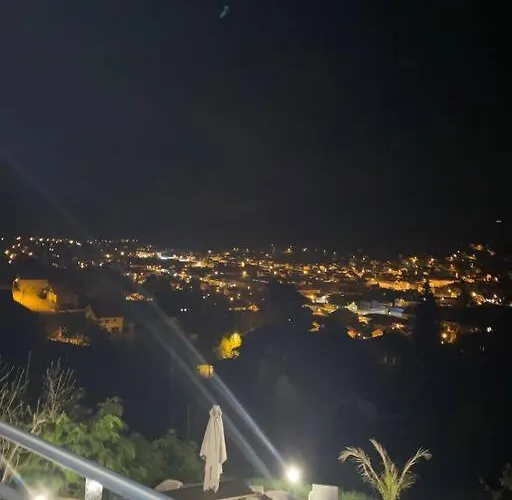 La Reine Pour Deux Personnes Avec Magnifique Vue Et Jacuzzi Appartement