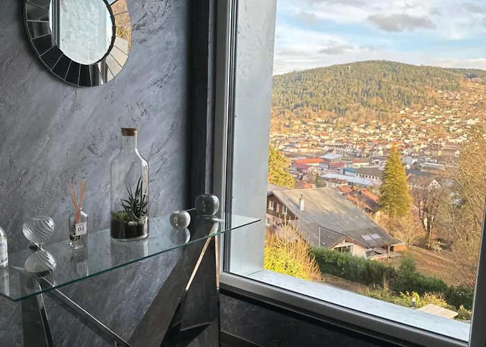 La Reine Pour Deux Personnes Avec Magnifique Vue Et Jacuzzi *